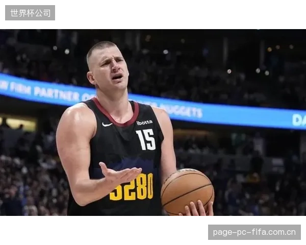 东契奇进攻效率惊人,但独行侠防守端无法限制约基奇。 东契奇进攻效率惊人,但独行侠防守端无法限制约基奇。